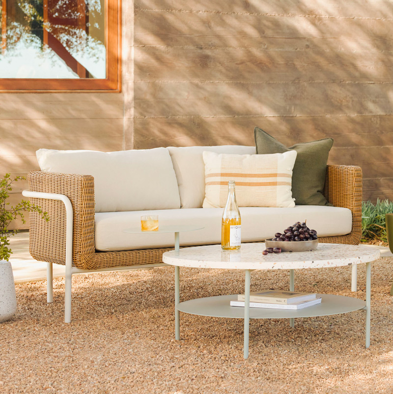 Aby Loveseat