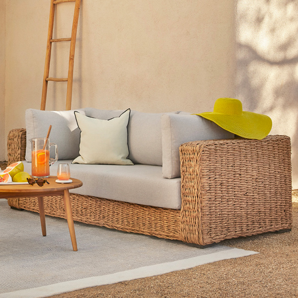 Capra Sofa